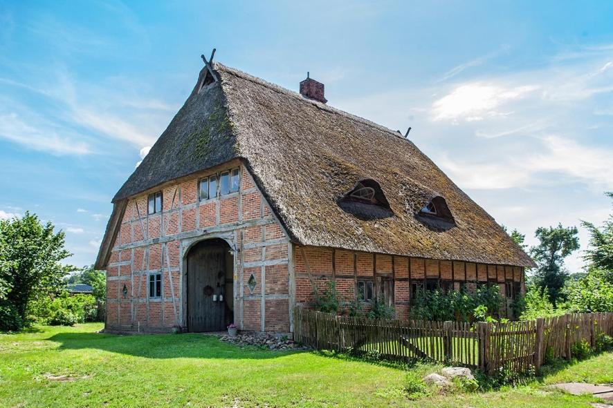 Reetscheune Kruezen Kruzen Exterior foto